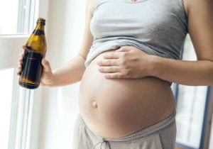 Можно ли беременным употреблять б/а пиво?