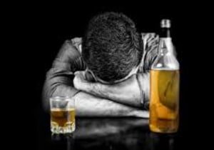 признаки шизофрении у мужчин поведение и алкоголь, шизофрения и алкоголь, можно ли пить алкоголь при шизофрении, шизофрения на фоне алкоголя